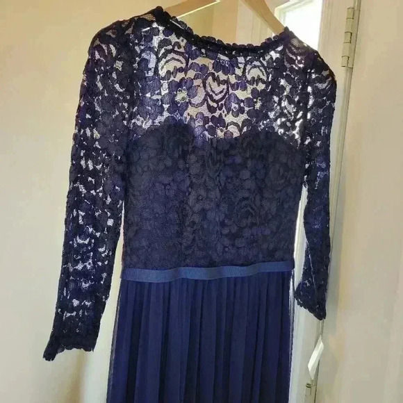 NWT David's Bridal Long Lace Mesh Mother Of The Bride Dress, Size 4 - Picture 2 of 10